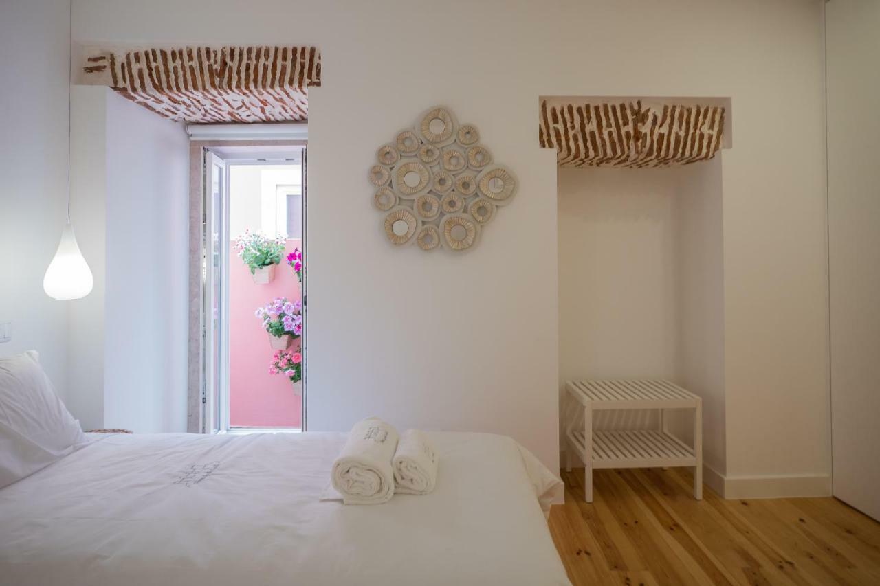 Sunshine House - Exclusive Apartment - Home By The Castle Лиссабон Экстерьер фото